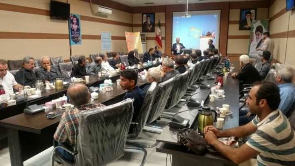 کارگاه آموزشی توسعه کشت کلزا در شهرستان تهران برگزار شد