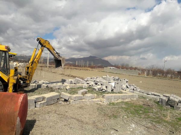 ۲۴ حکم قلع و قمع در اراضی کشاورزی میاندوآب اجرا شد