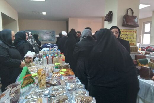 برگزاری نمایشگاه توانمندی های زنان در شهرستان جلفا