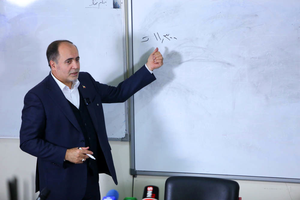  دیدار وزیر جهاد کشاورزی با دانشجویان دانشگاه شهید بهشتی 