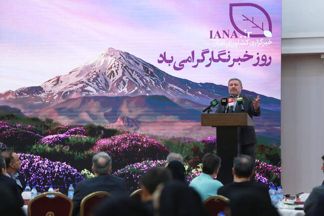  نشست صمیمی خبرنگاران و اصحاب رسانه با وزیر جهاد کشاورزی  