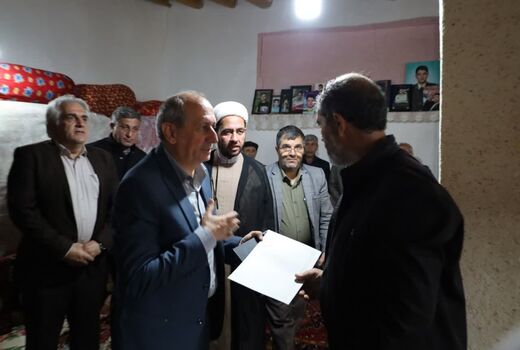 دیدار رئیس سازمان جهاد کشاورزی آذربایجان شرقی با خانواده شهید رضا جباری لقمان