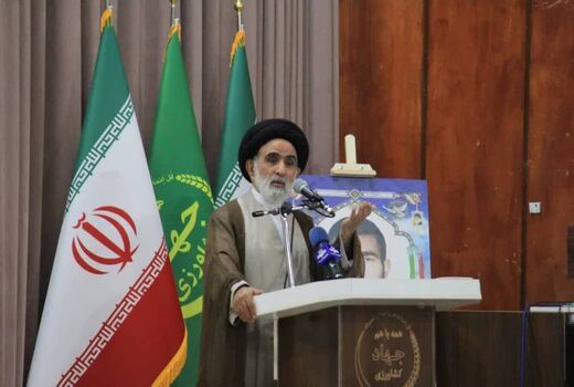 زیر سایه هدایت رهبر انقلاب دشمن نتوانست همدلی و انسجام ملی را خدشه‌دار کند 