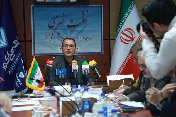  خبرنگاران تاریخ‌سازان عرصه اطلاع‌رسانی هستند/ عدم تضمین صادرات و واردات تولیدات دامی با تضعیف جایگاه سازمان دامپزشکی

