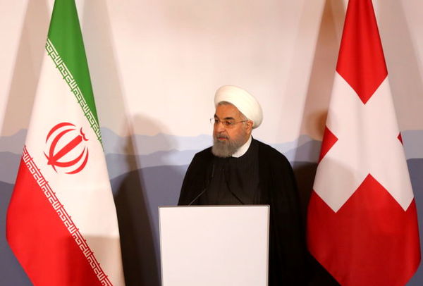 در برجام می مانیم