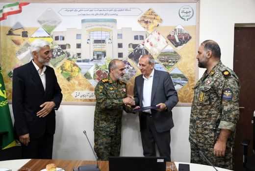 قدردانی فرمانده سپاه عاشورا از حمایت انقلابی رئیس سازمان جهاد کشاورزی آذربایجان شرقی