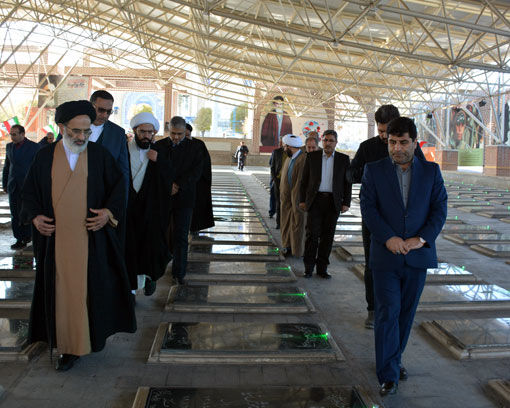  حضور نماینده ولی فقیه در وزارت جهادکشاورزی در گلزار شهدای جهادگر تبریز