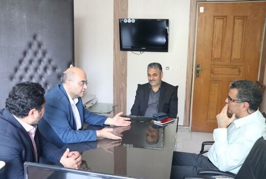 بازدید مشاور وزیر جهاد کشاورزی از اداره منابع طبیعی شهرستان البرز 