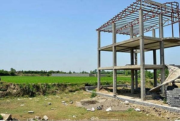 شهرداری‌ها و دهیاری‌ها از ساخت غیرمجاز در اراضی کشاورزی گناوه جلوگیری کنند