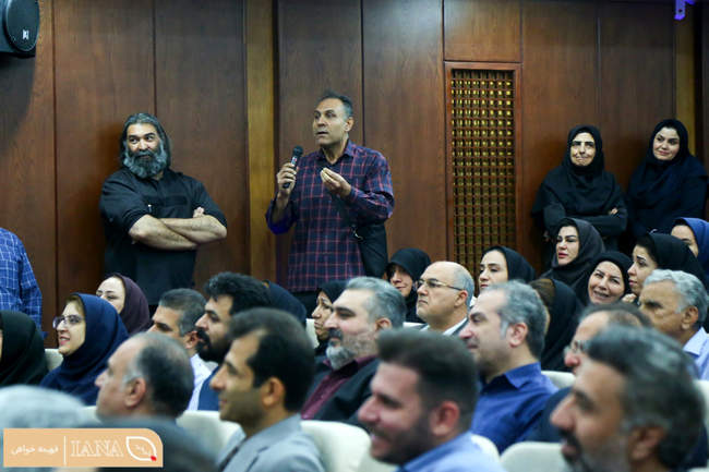 نشست صمیمانه دکتر علی تیموری معاون توسعه مدیریت و منابع وزارت جهاد کشاورزی و مدیران ارشد این معاونت با کارکنان وزارتخانه