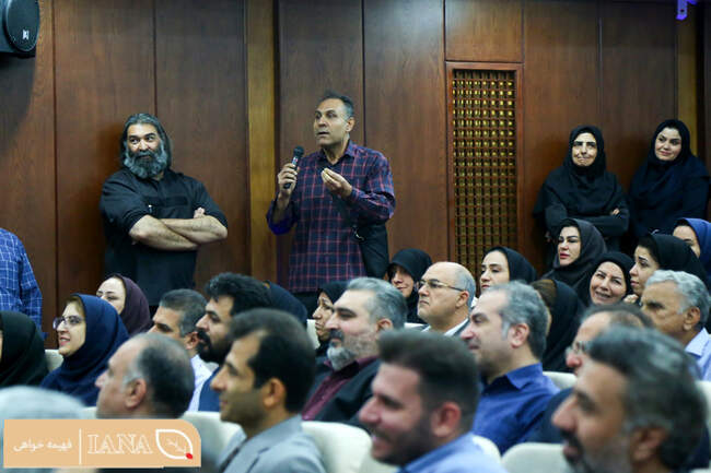 نشست صمیمانه دکتر علی تیموری معاون توسعه مدیریت و منابع وزارت جهاد کشاورزی و مدیران ارشد این معاونت با کارکنان وزارتخانه