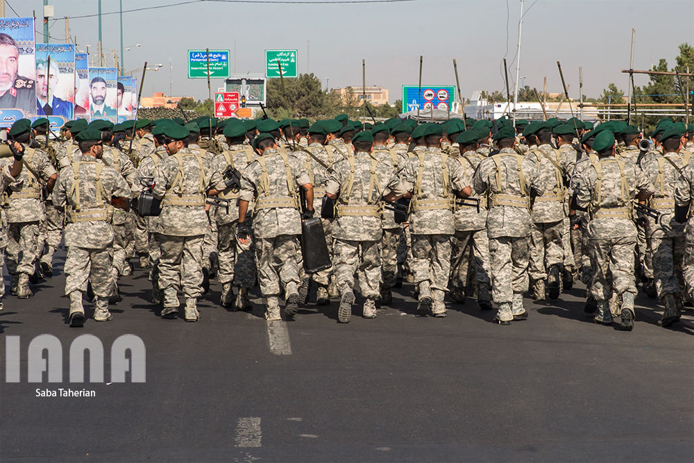 مراسم رژه نیروهای مسلح 