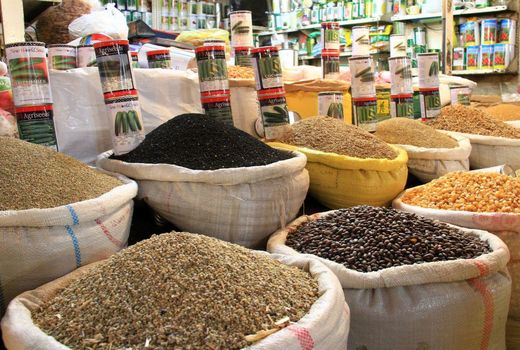 آغاز طرح نظارت بر موادغذایی پرمصرف از فردا