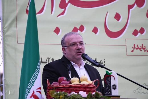 سیب نماد تلاش، همت و یکدلی مردم این دیار است 
