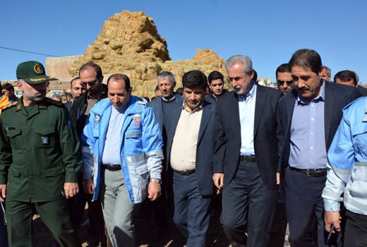  بازدید استاندار آذربایجان شرقی و رئیس سازمان جهادکشاورزی استان از دو روستای زلزله‌زده در شهرستان سراب