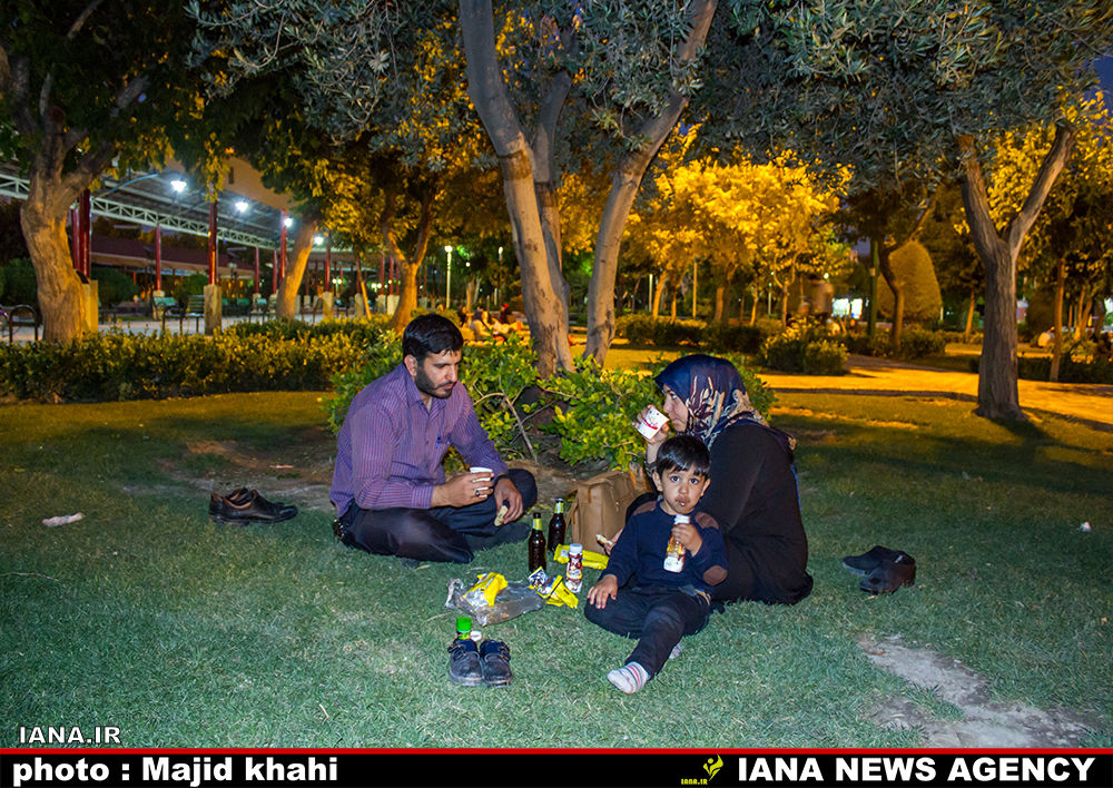 افطار در فضای سبزشهری