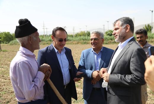 دیدار و گفتگوی وزیر جهاد کشاورزی با چغندرکاران شهرستان بجنورد 