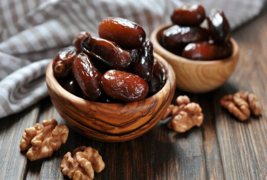 توزیع خرمای مضافتی طرح تنظیم بازار به مناسبت حلول ماه مبارک رمضان