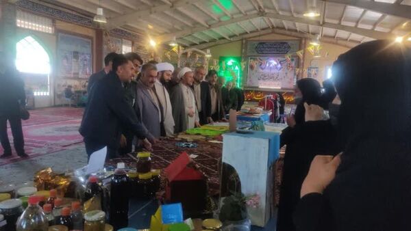 برگزاری جشنواره روستایی عشایری در روستای سیمکان بوانات