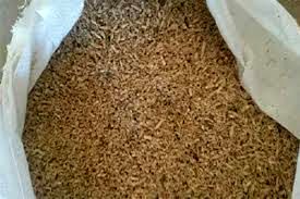 توزیع ۲۷۲ تن نهاده دامی با نرخ دولتی در کهگیلویه
