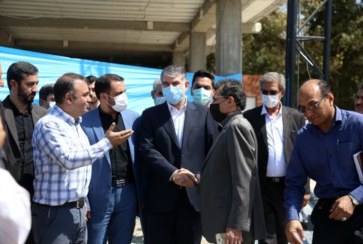 بازدید وزیر جهاد کشاورزی از واحد پرورش اسب در اسلامشهر