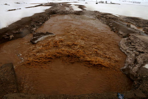 سیلاب، زمین‌های کشاورزی کوهرنگ را تخریب کرد