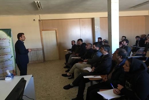 برگزاری دوره مهارتی احداث گلخانه ویژه متقاضیان احداث گلخانه و گلخانه‌داران شهرستان شهرکرد