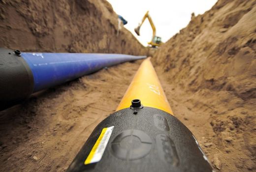 احداث یک خط انتقال آب کشاورزی در بیضاء