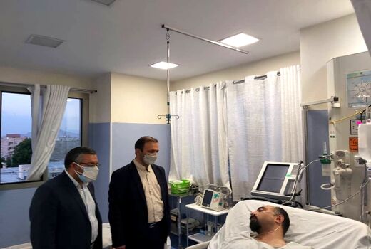دلجویی رییس سازمان جهاد کشاورزی آذربایجان غربی از مصدومان حادثه غم انگیز واژگونی اتوبوس حامل جمعی از خبرنگاران رسانه های کشور