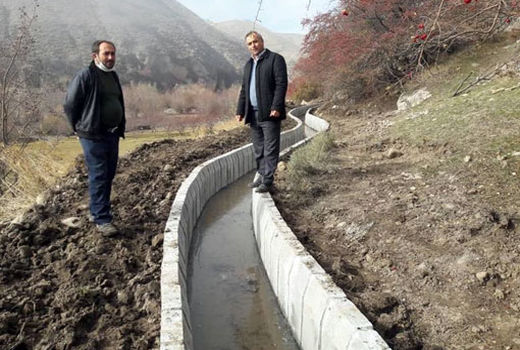  اجرای کانال آبیاری عمومی در روستای آتش بیگ شهرستان هشترود  از محل اعتبارات حوادث سیل