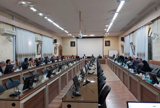 اولین میزبانی دوره آموزشی بهره‌گیری از تکنولوژی در آبزی پروری به فارس رسید