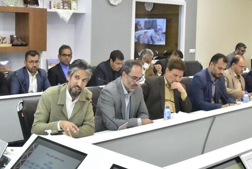 رونمایی از کتاب زرشک و افتتاح مرکز توسعه و ترویج زرشک و عناب در ایام جشنواره