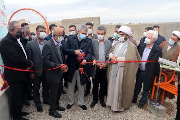 یک طرح آبیاری تحت فشار در تاکستان به بهره‌برداری رسید