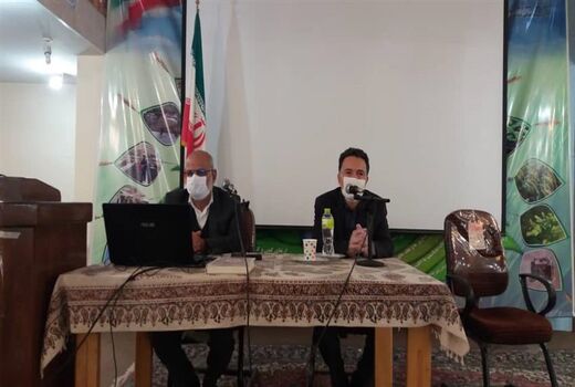 برگزاری کارگاه آموزشی کنترل تلفیقی عوامل خسارت‌زای گلخانه‌ای