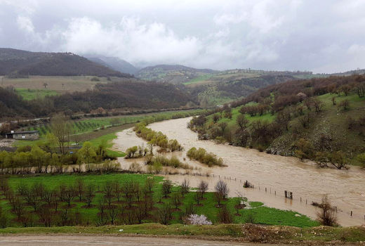 مرتع فقیر سیل می‌آورد