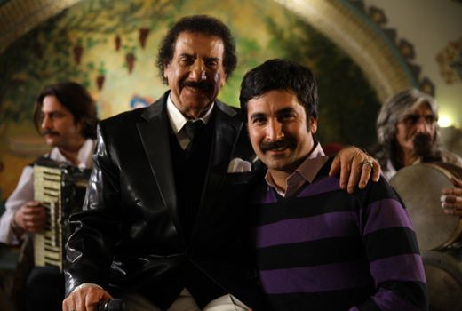 تندروها سنگ‌اندازی می‌کنند