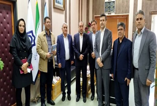 تجلیل رئیس سازمان جهاد کشاورزی آذربایجان غربی از مدیر کل صدا و سیمای مرکز استان
