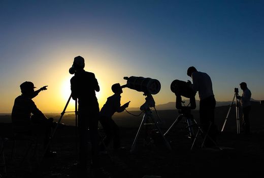 با تور رصد آسمان، یک شبه ستاره شناس شوید! 