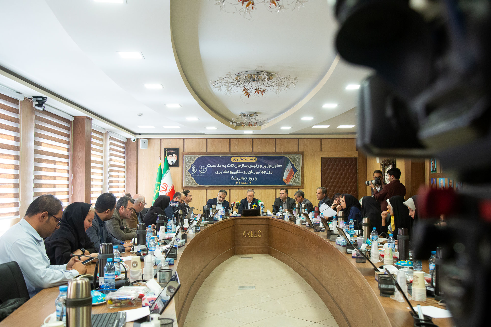  نشست خبری رئیس سازمان تات 