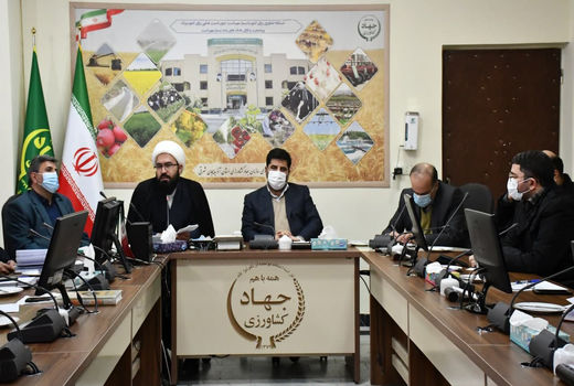 نتیجه و بازخورد عمل فرد در دنیا به خودش بازخواهد گشت