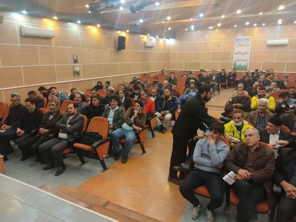 برگزاری نشست هماهنگی طرح هوشمند سازی نظارت بر آرد و نان شهرستان آبیک 