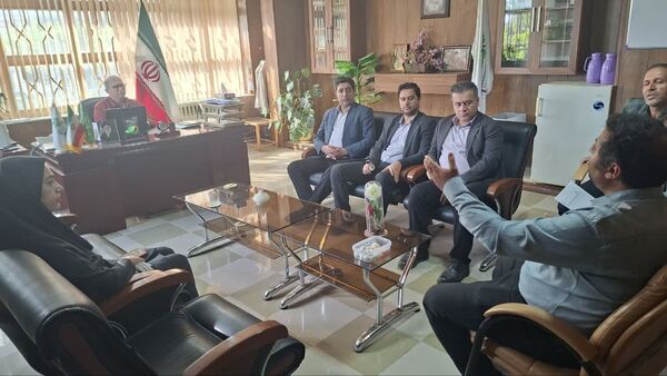 اقدامات جهاد کشاورزی تاکستان برای کنترل آفات و تسهیل در توزیع کود