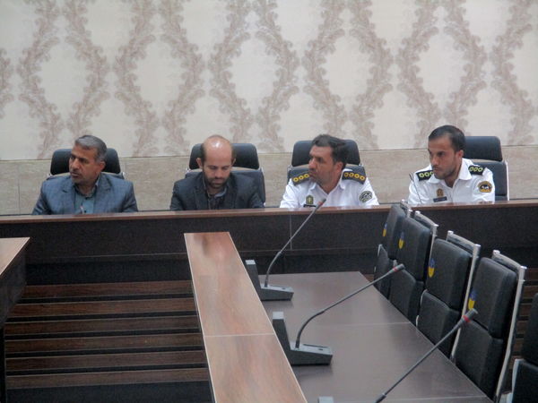 سمیرم پایانه مسافربری  مرکزی ندارد 