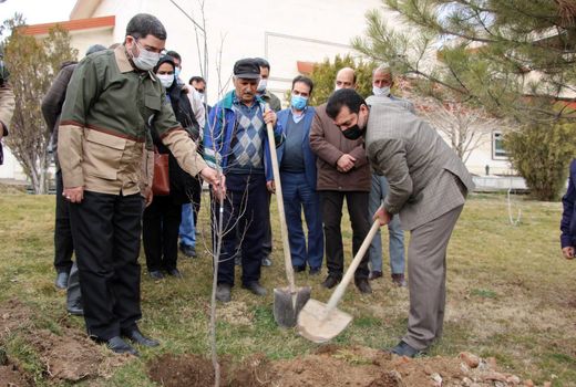 راهکارهای صیانت از منابع طبیعی درصداوسیمای مرکزآذربایجان شرقی موردبحث وبررسی قرارگرفت