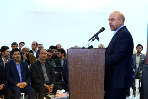 یک ماه دیگر برنامه هفتم توسعه در مجلس بررسی می‌شود