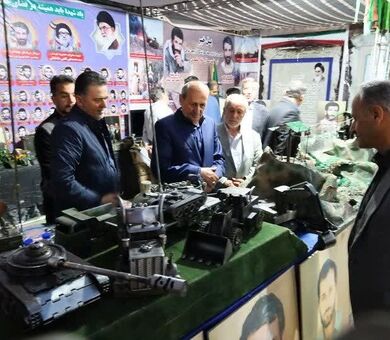 غرفه سازمان جهاد کشاورزی آذربایجان شرقی؛ روایتگر نقش جهادگران و سنگرسازان بی‌سنگر در دفاع مقدس