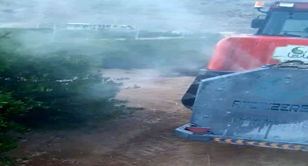 اجرای طرح جامع کنترل زوال مرکبات در شهرستان جهرم با استفاده از روش‌های تمام مکانیزه