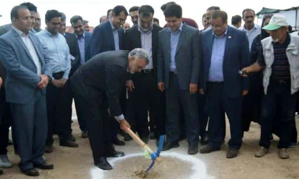 عملیات اجرایی ساخت گلخانه ۲.۴ هکتاری در شهرستان آباده