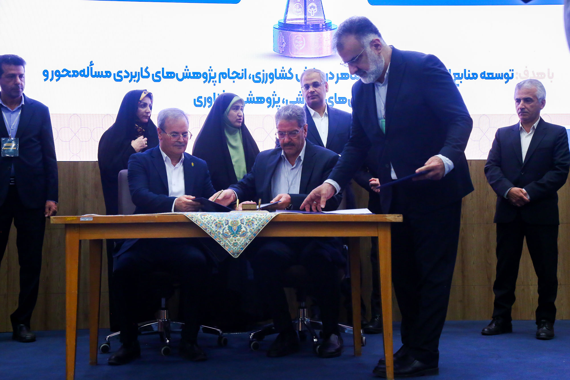  مراسم گرامیداشت روز جهانی زنان روستایی و عشایری و روز جهانی غذا 