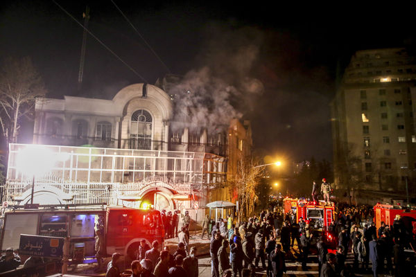 مذاکره در خیابان نیلوفر